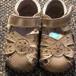 pediped Originals Daphne gold sandals, 12-18 mos
